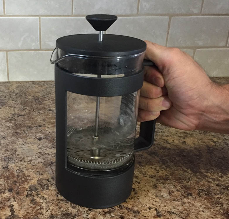 Pha cà phê bằng bình French Press