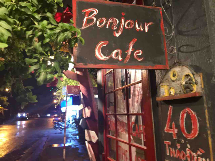 bonjour-cafe-the-art-quận-2-